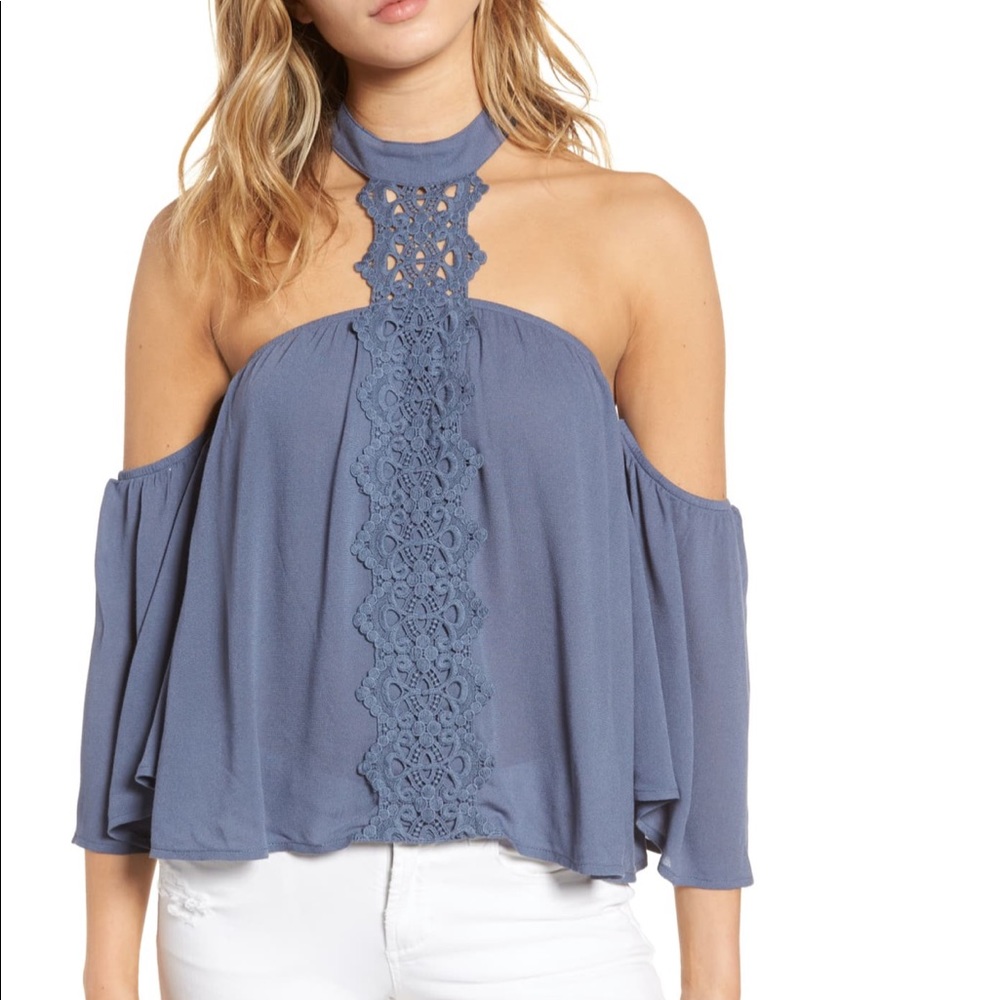 BP. Crochet off the shoulder halter Top 💕